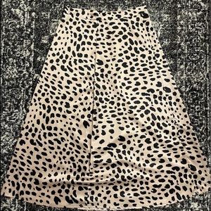 🐆Like New Leopard MIDI Skirt!
